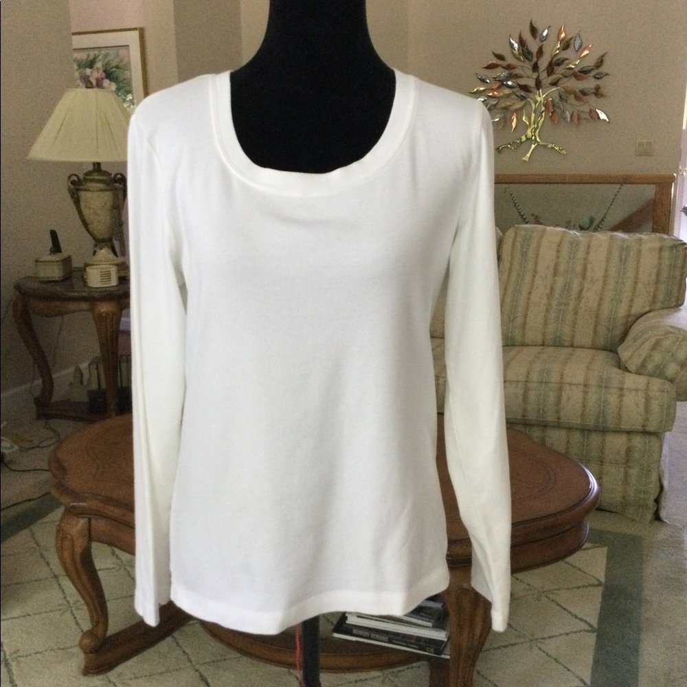 Chico’s NWT Top     Size 2=L